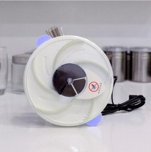 Electric Fly Swatter with LED Light – Target and Eliminate Flies Quickly